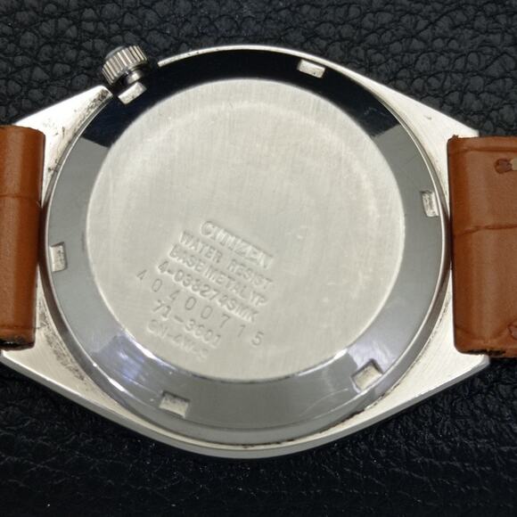 Vintage 1985 Citizen Automatic Mens Silver Watch W/daydate & Red accents - Picture 8 of 10